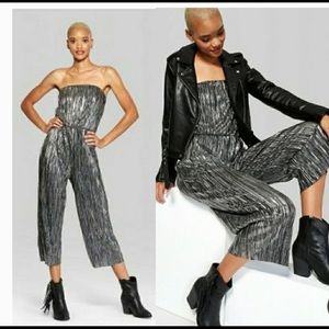 Strapless silver jumper. Size XS.